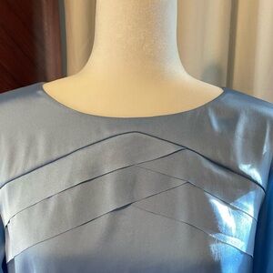 Banana Republic. Women’s charmeuse blue blouse. Sz M. French cuff